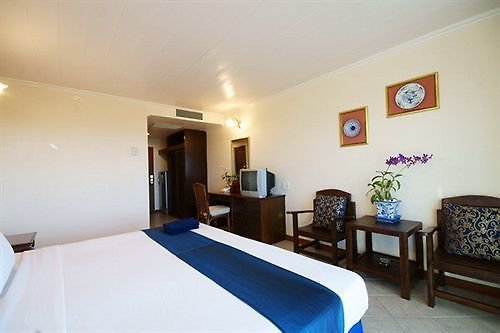 Cross Pratamnak โรงแรม