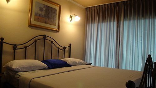 โรงแรม Cross Pratamnak 5*