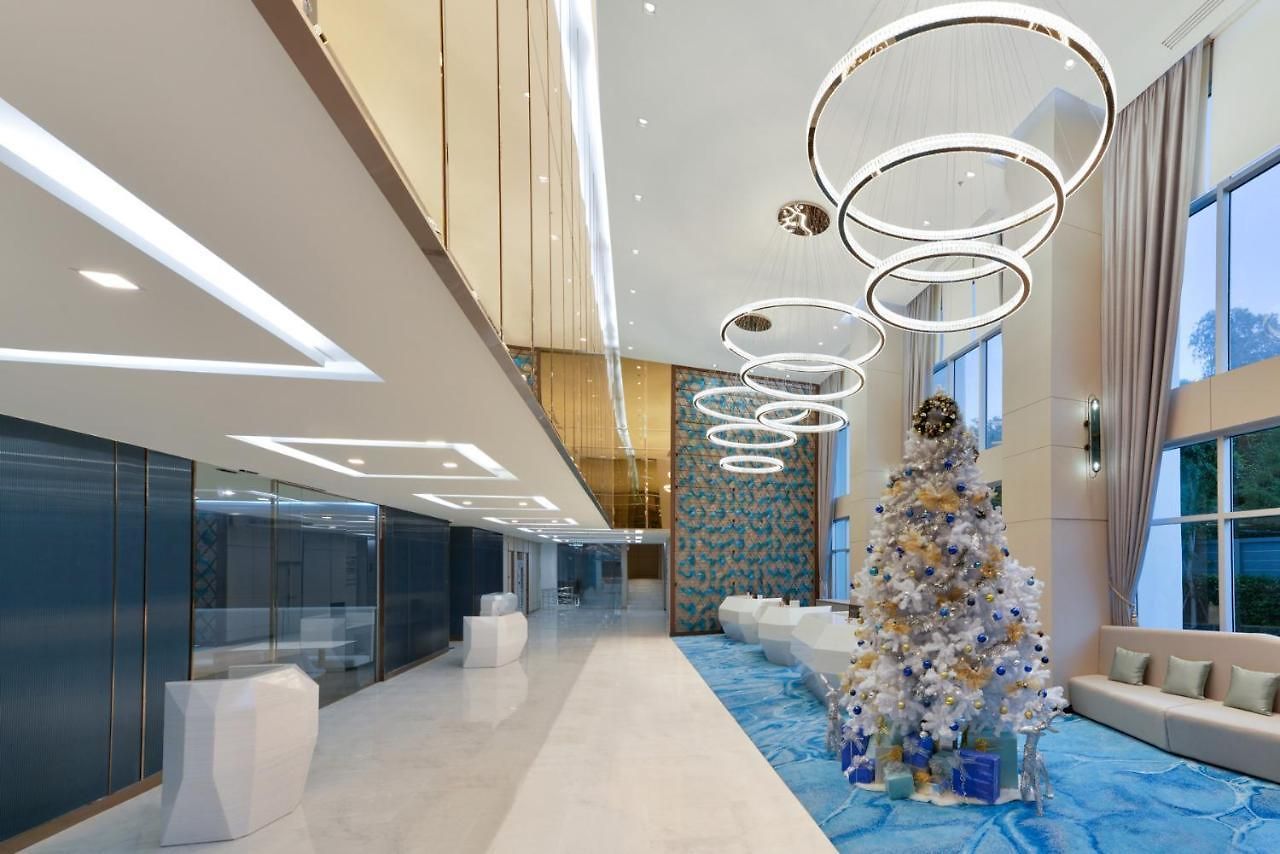Centre Point Prime โรงแรม 5*