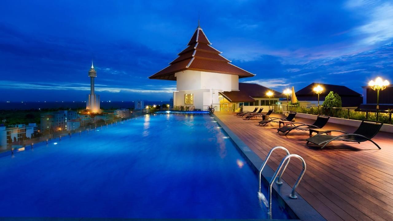 โรงแรม ไอยรา แกรนด์ โฮเต็ล Pattaya