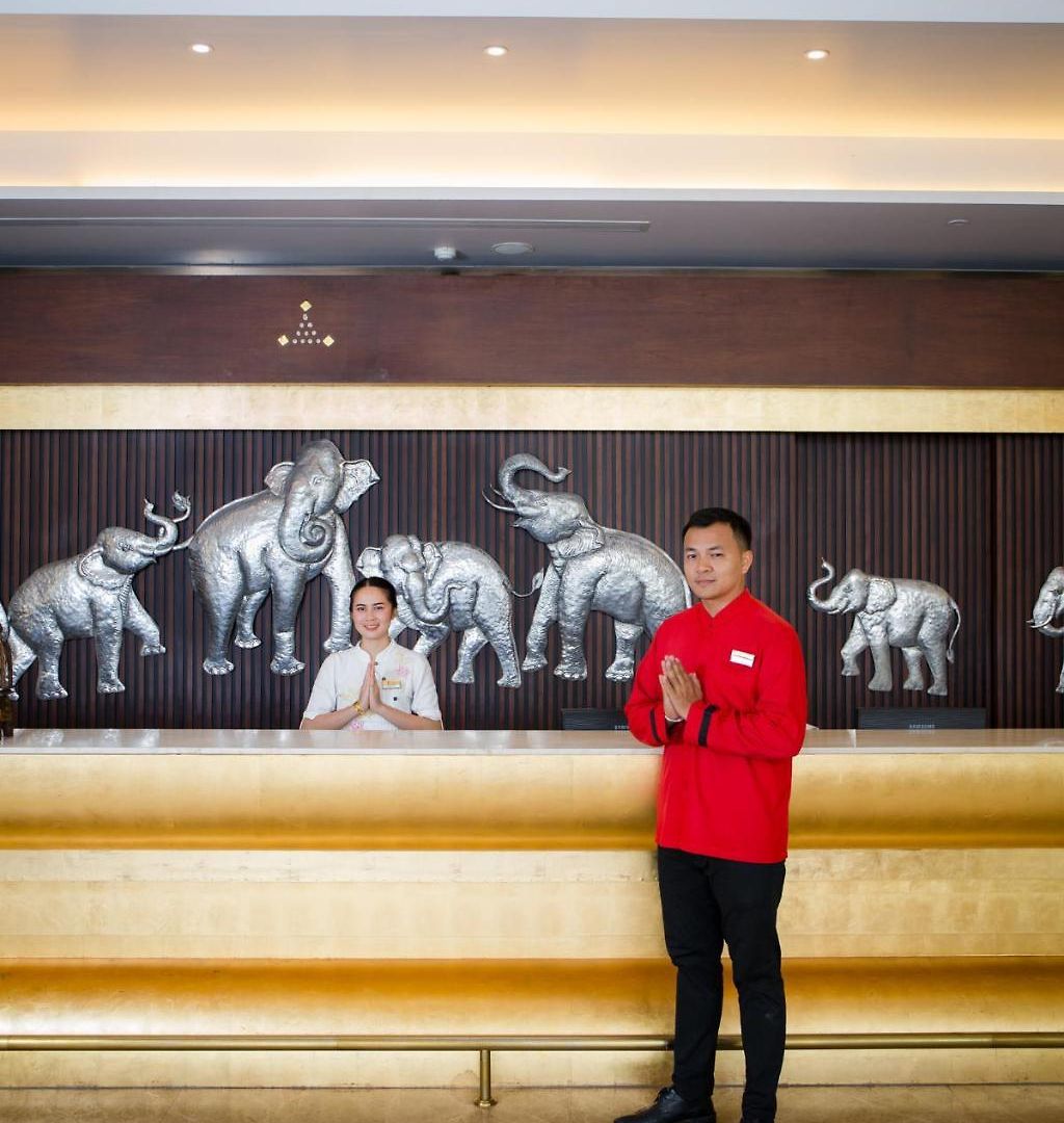 โรงแรม ไอยรา แกรนด์ โฮเต็ล