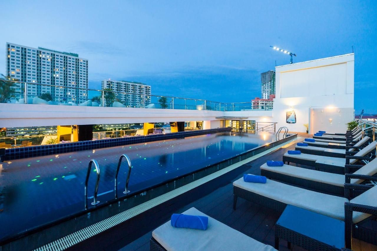 Blue Boat Jc Pattaya