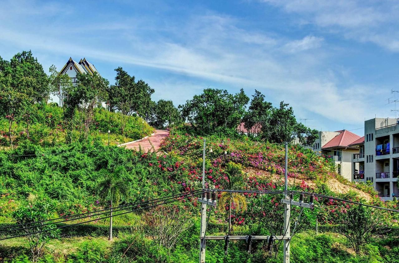 อพาร์ทเม้น Grande Caribbean Unit 815
