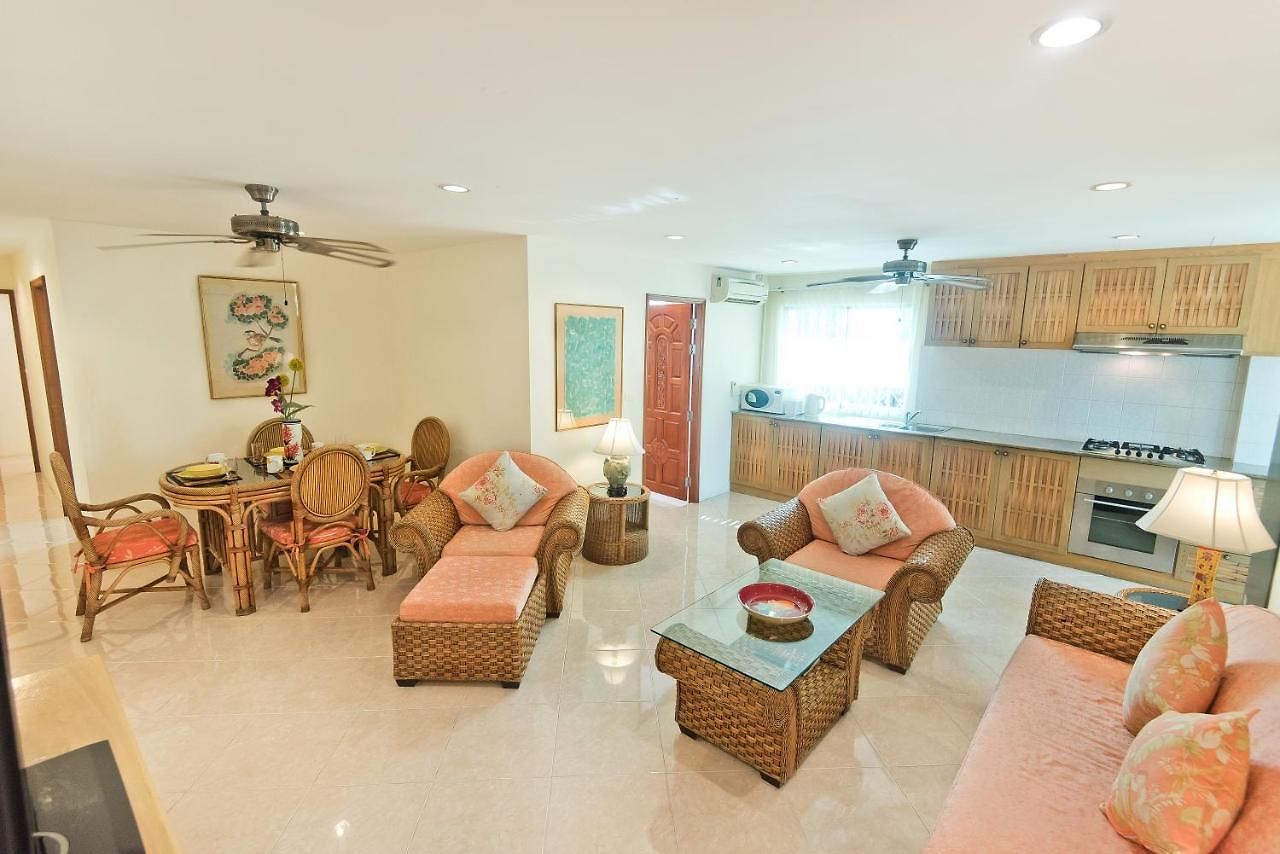 Butterfly Garden Boutique Residences Large Luxury Apts And A Lifetsyle Destination By Neang, Everything Need Right Here 1-3 Bedrooms 110 To 190 Sq Mtrs, 2 Full Bathrooms, Rain Shower, Bath, Bbq, Free Wifi, Staff 24-7, Close To Beac * Pattaya