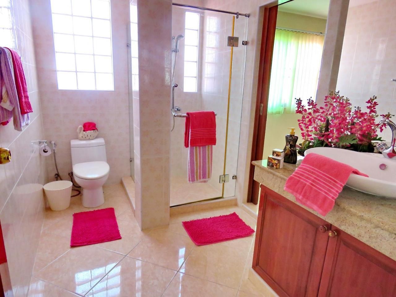 Butterfly Garden Boutique Residences Large Luxury Apts And A Lifetsyle Destination By Neang, Everything Need Right Here 1-3 Bedrooms 110 To 190 Sq Mtrs, 2 Full Bathrooms, Rain Shower, Bath, Bbq, Free Wifi, Staff 24-7, Close To Beac *