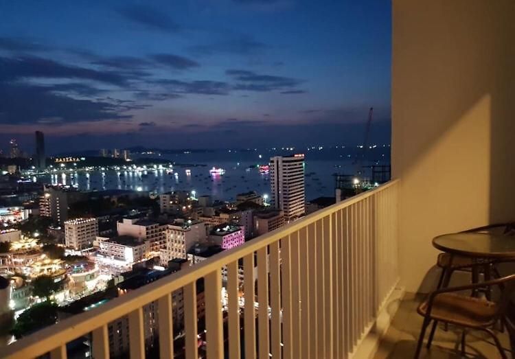 The Base Central อพาร์ตโฮเทล Pattaya