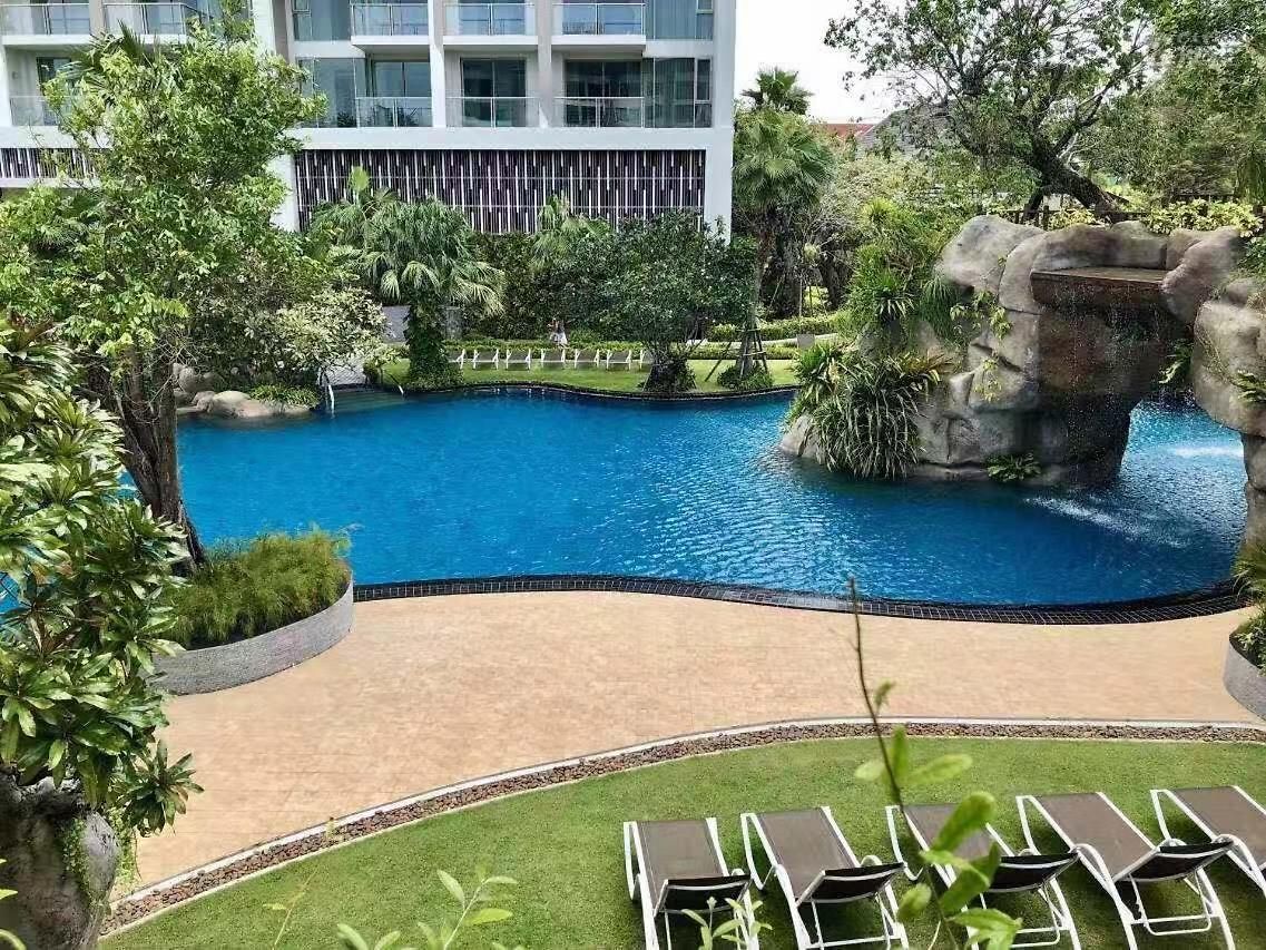 Sky Swimming Pool Riviera อพาร์ตโฮเทล