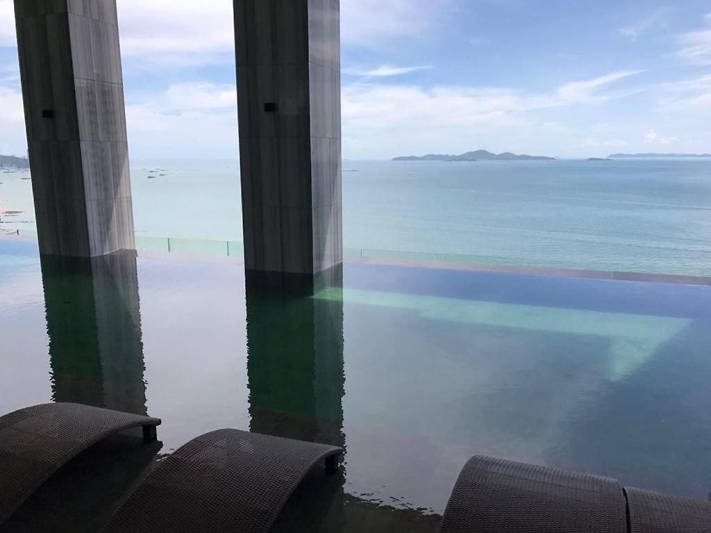 Sky Swimming Pool Riviera อพาร์ตโฮเทล *