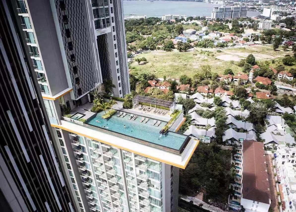 อพาร์ตโฮเทล Sky Swimming Pool Riviera *