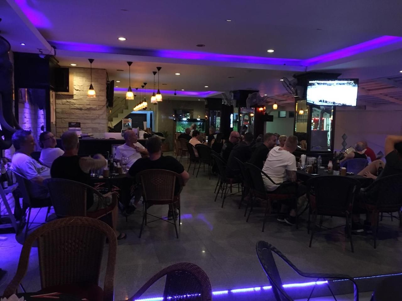 โรงแรม Zip & Restaurant Pattaya