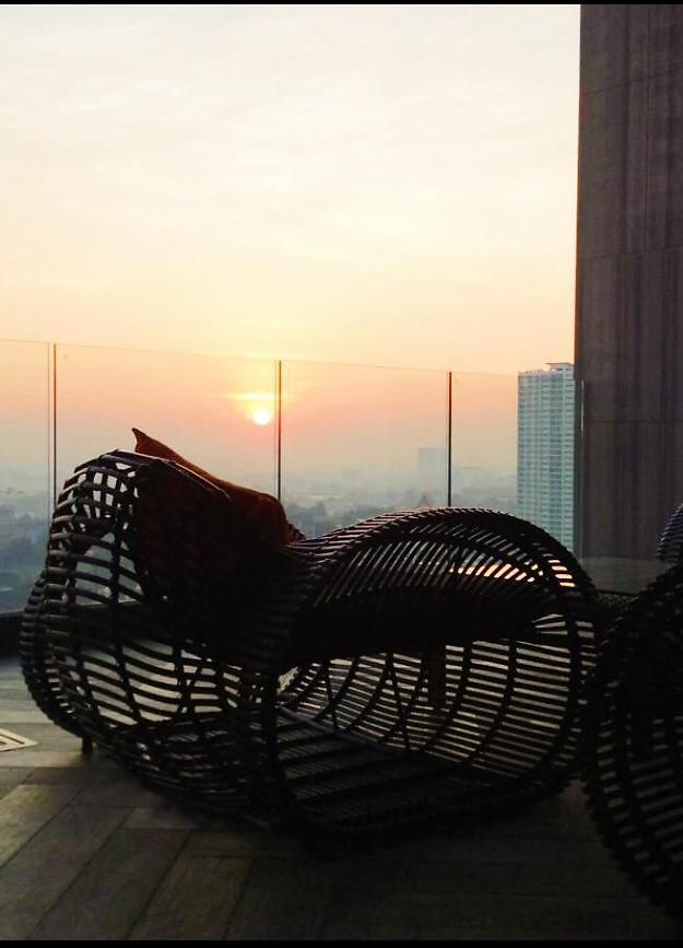 Sky Swimming Pool Riviera Aparthotel Pattaya