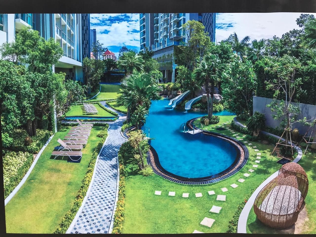 Sky Swimming Pool Riviera อพาร์ตโฮเทล *