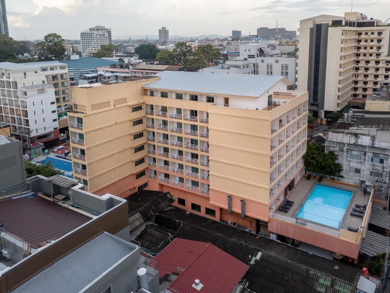 โรงแรม Eastiny Plaza Pattaya