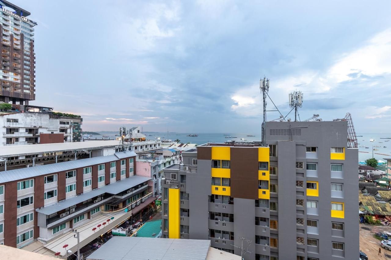 โรงแรม Eastiny Plaza