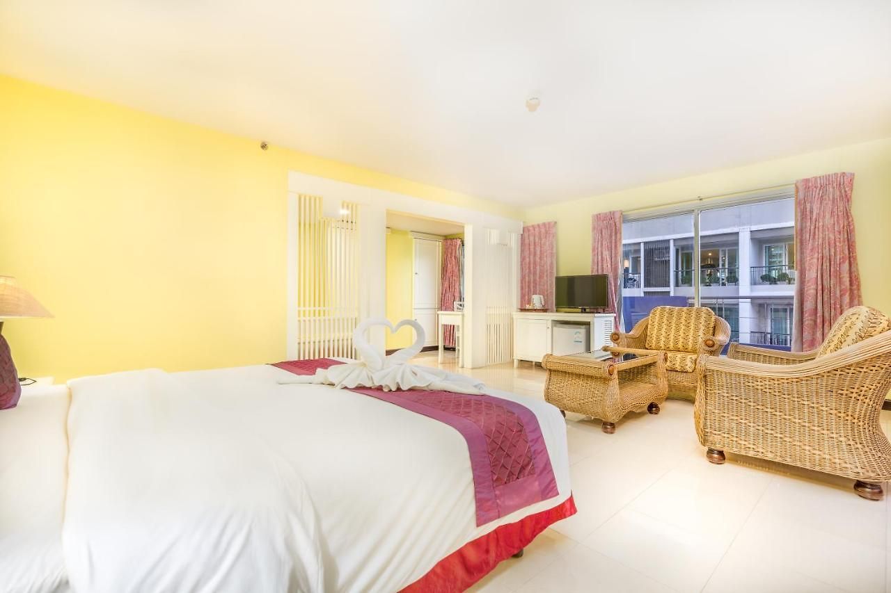 โรงแรม Eastiny 4*