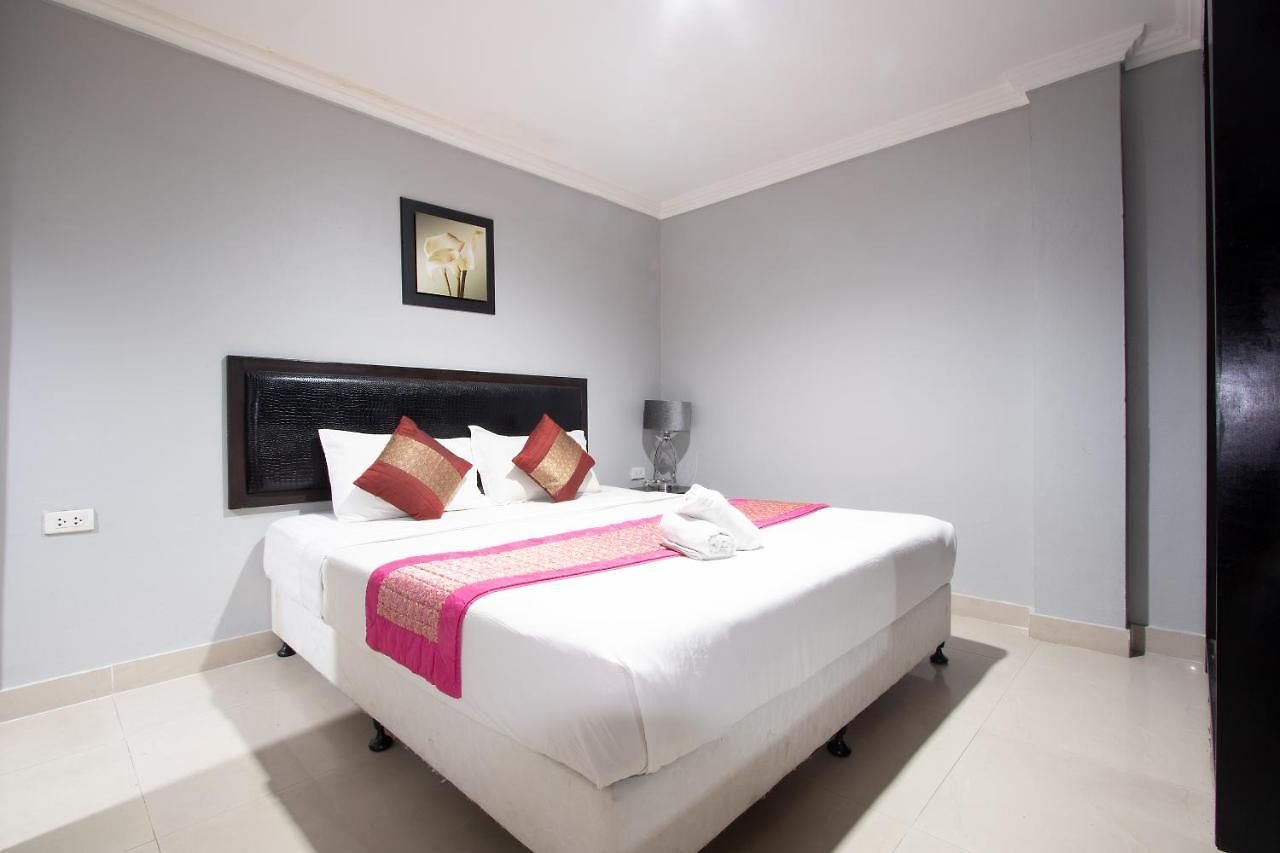 โรงแรม Q&D Suite Mansion 3 3*