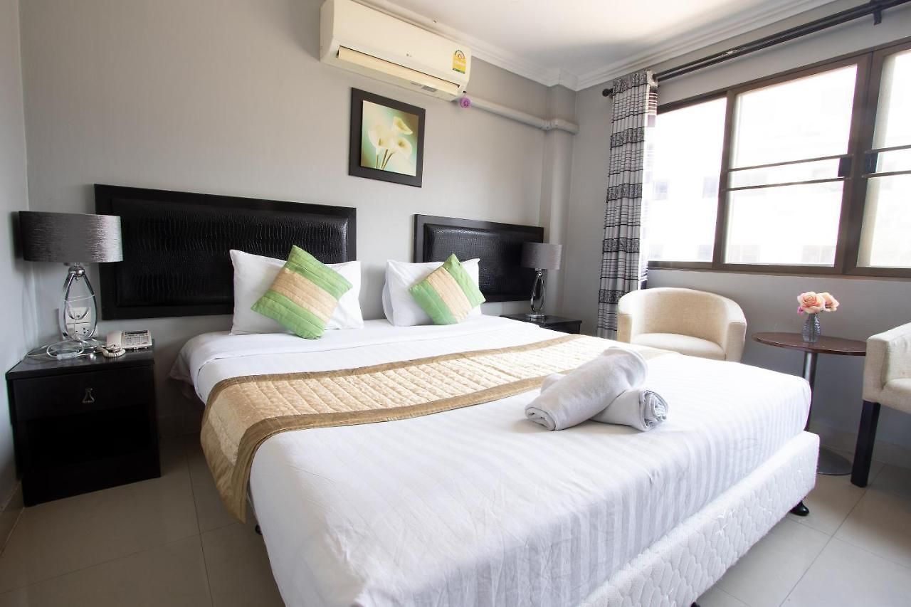 โรงแรม Q&D Suite Mansion 3 3*
