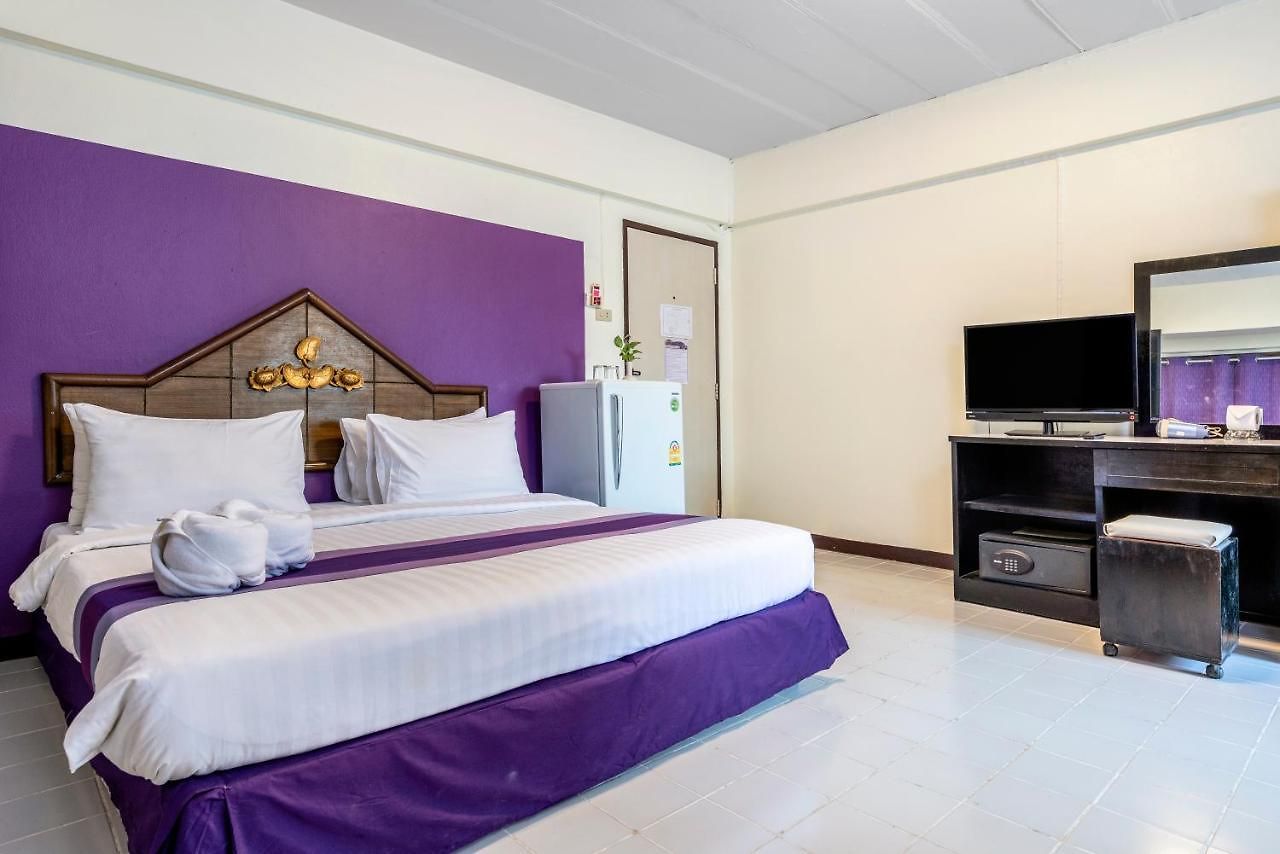 โรงแรม Sawasdee Sunshine 2*