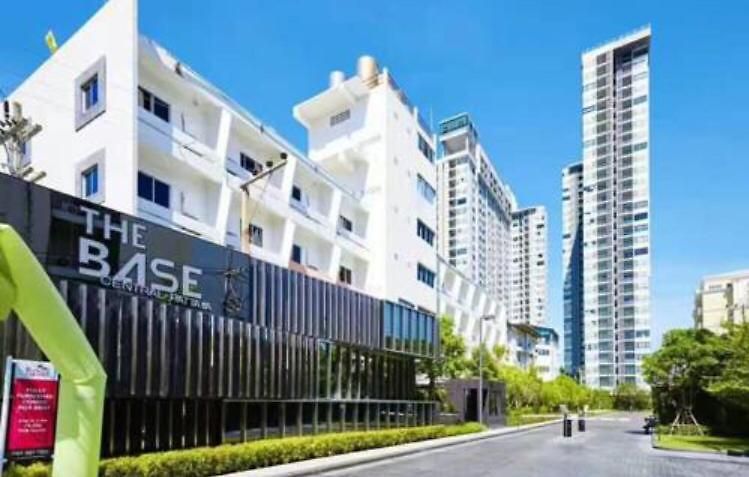 อพาร์ตโฮเทล The Base Central Pattaya