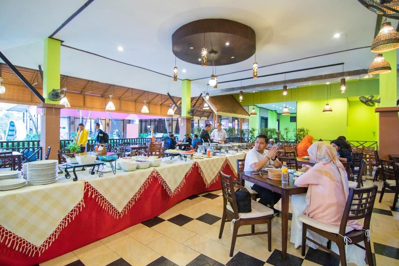 รีสอร์ท Phuphaya Pattaya