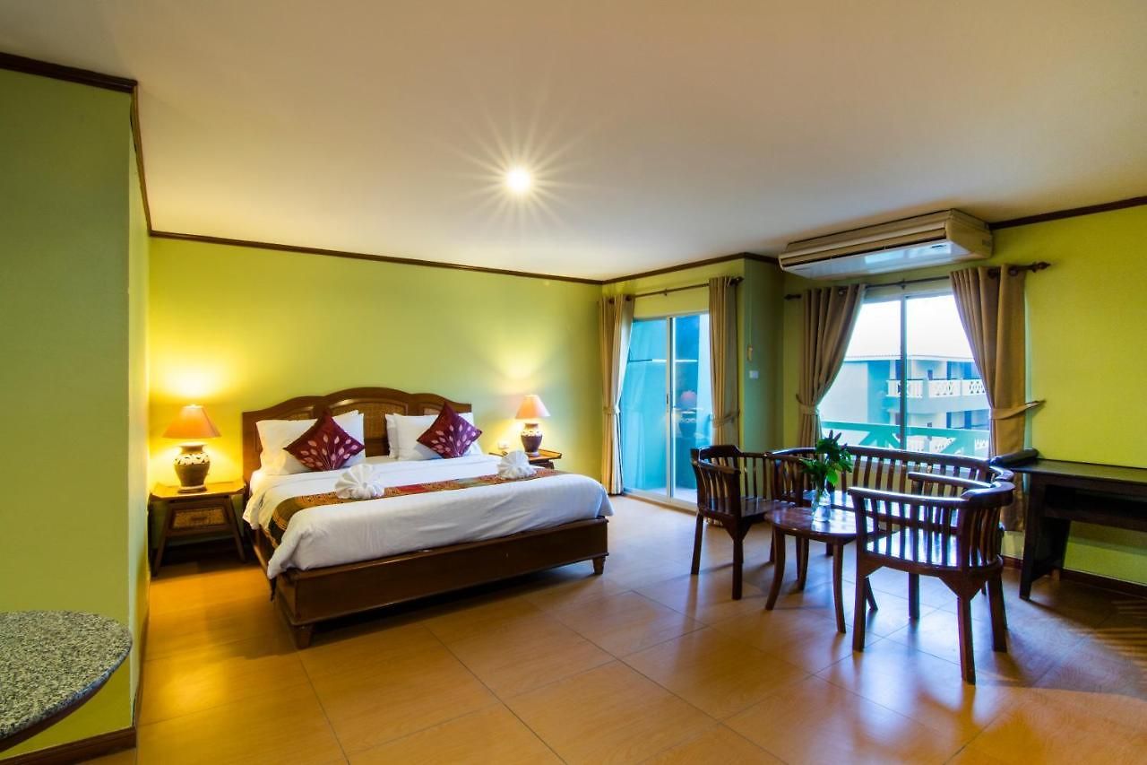 รีสอร์ท Phuphaya Pattaya