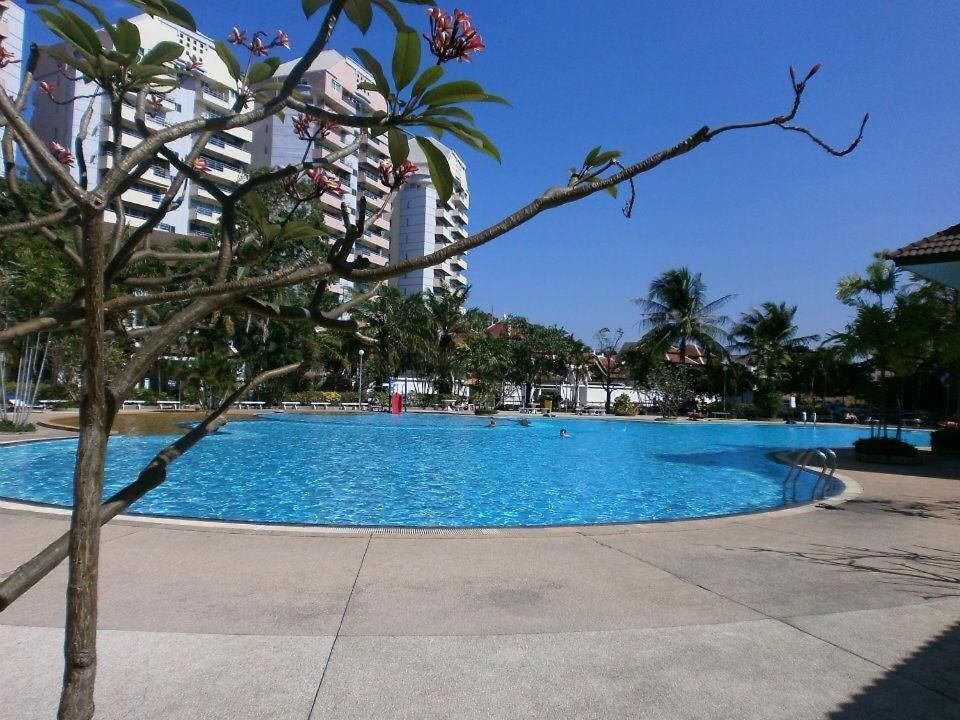 ที่พักพร้อมอาหารเช้า View Talay 1b