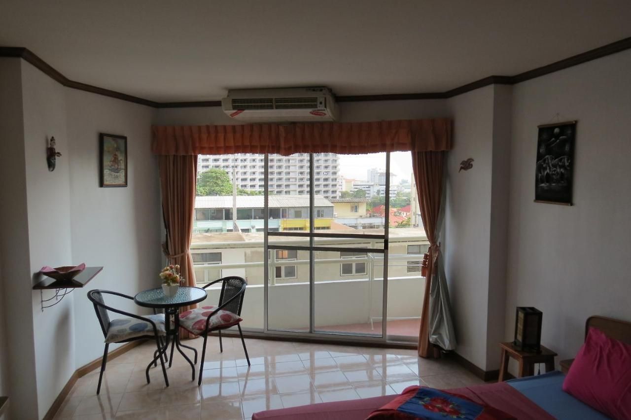 ที่พักพร้อมอาหารเช้า View Talay 1b