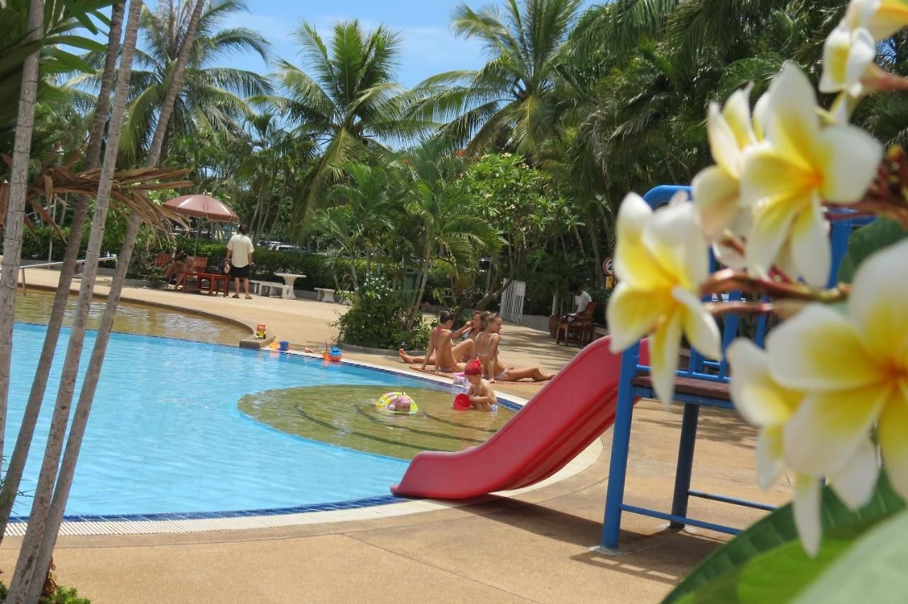 ที่พักพร้อมอาหารเช้า View Talay 1b 3*