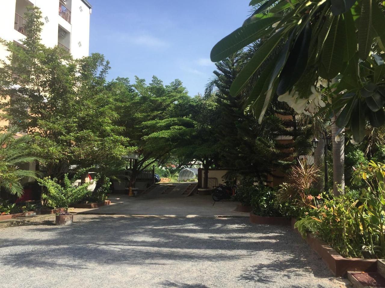 โรงแรม Chaba Garden