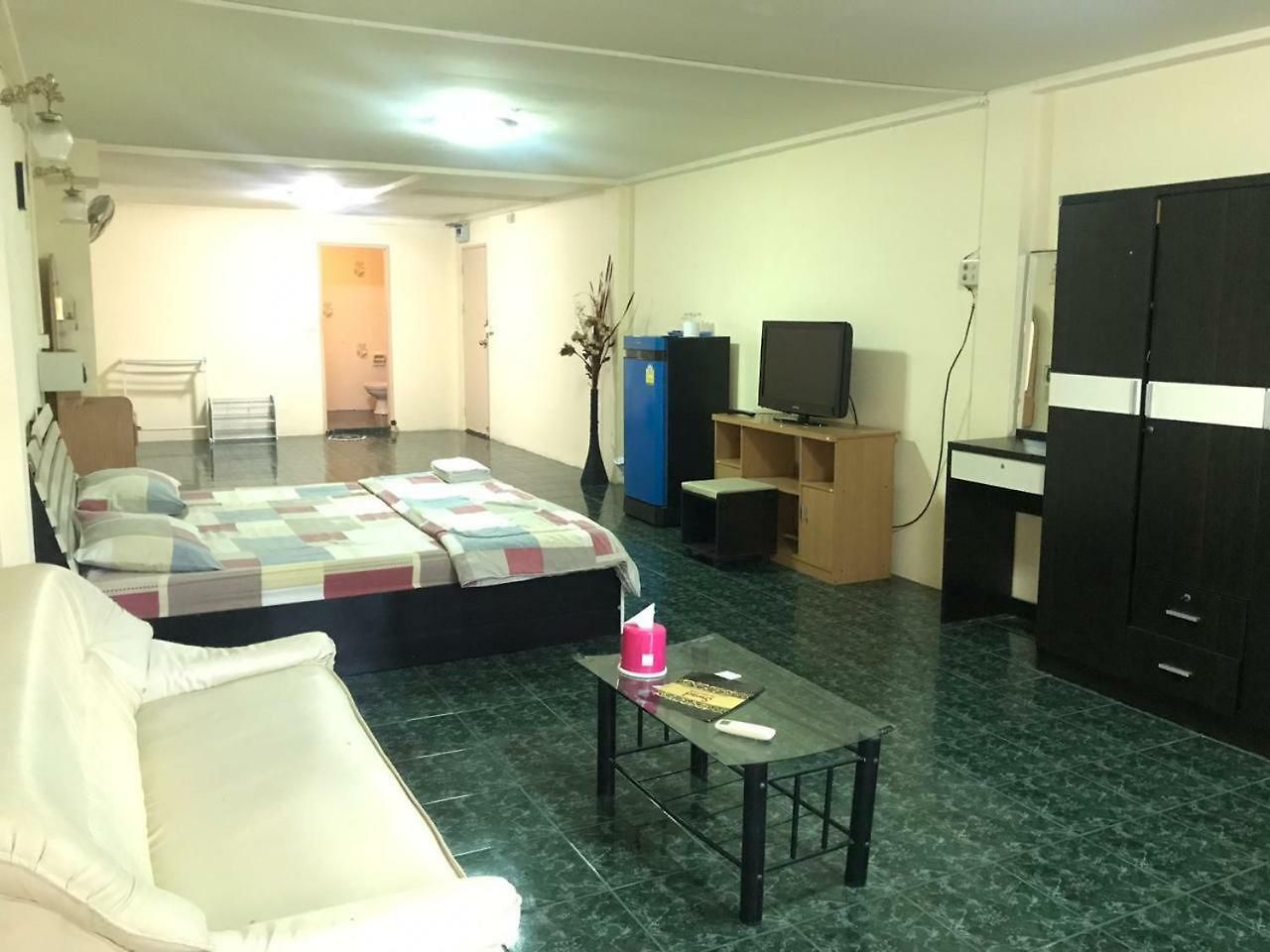 โรงแรม Encore Sea View Pattaya