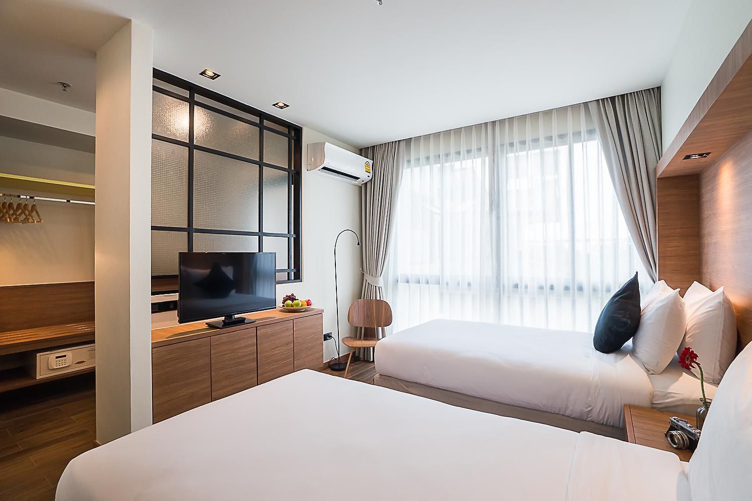 Sunshine Hip โรงแรม 3*