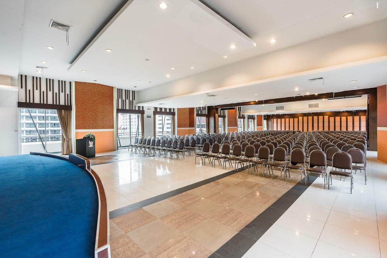 Mountain & Convention Center 4*