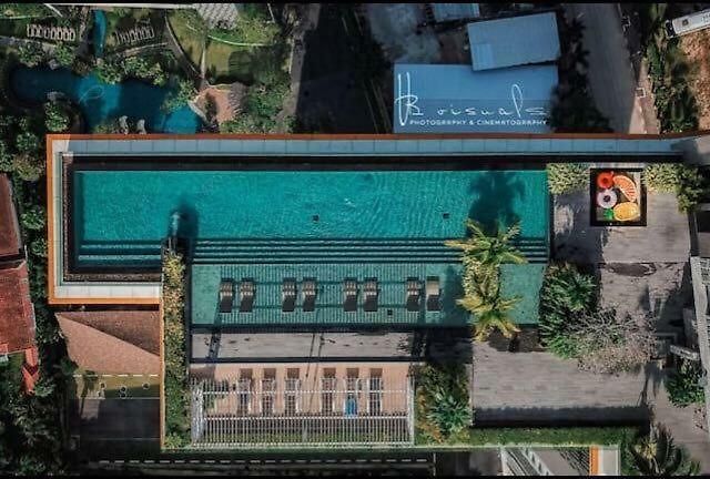 Sky Swimming Pool Riviera * Pattaya