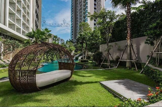 อพาร์ตโฮเทล Sky Swimming Pool Riviera