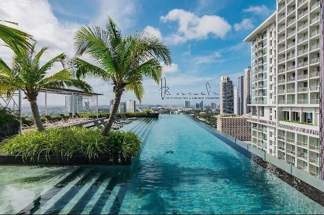 Sky Swimming Pool Riviera