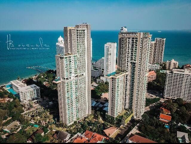 Sky Swimming Pool Riviera * Pattaya