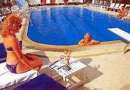 Jomtien Orchid โรงแรม 3*