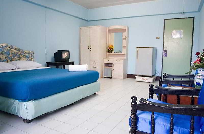 Sawasdee Sunshine โรงแรม 2*