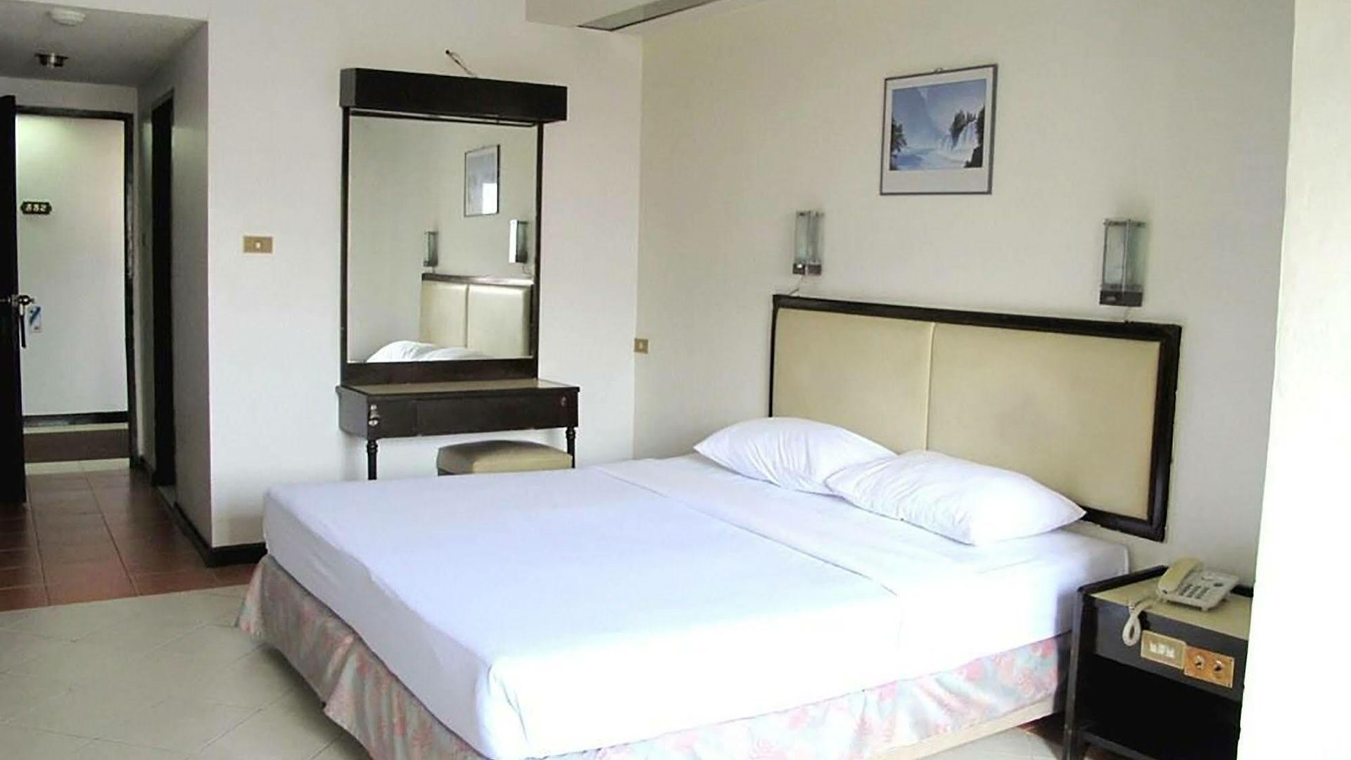 Diamond โรงแรม 3*