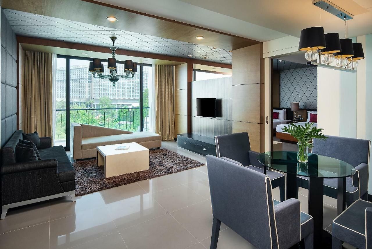 Way Hotel 5*