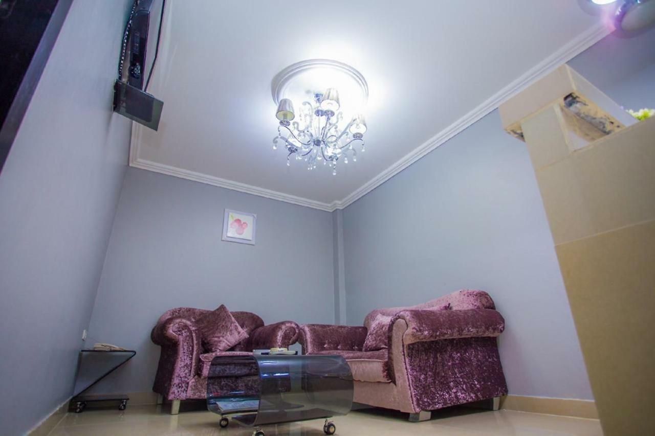 Q&D Suite Mansion 3 โรงแรม