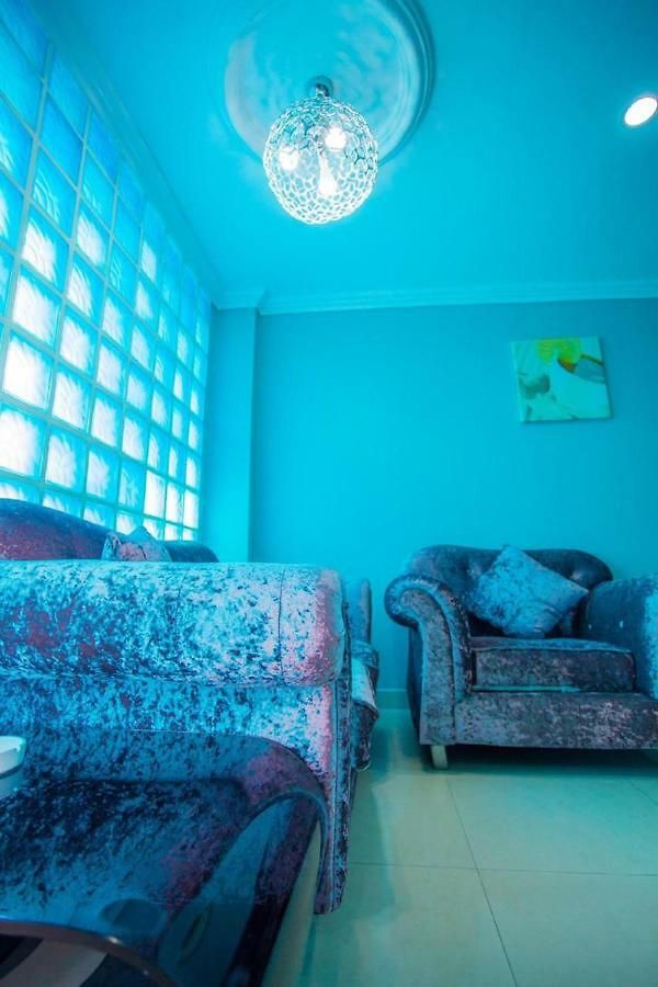 Q&D Suite Mansion 3 โรงแรม