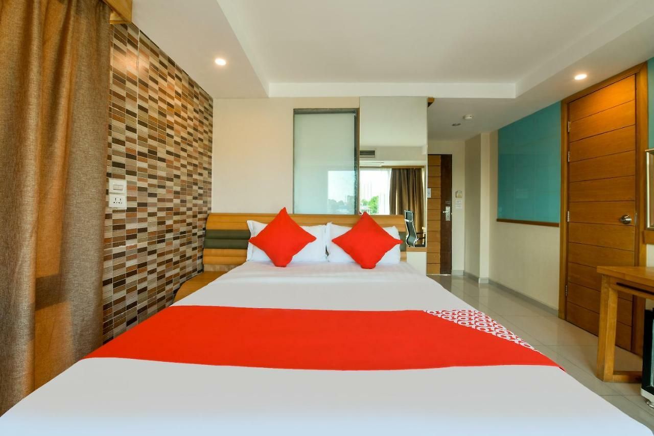 โรงแรม Oyo 143 Dday Resotel Pattaya