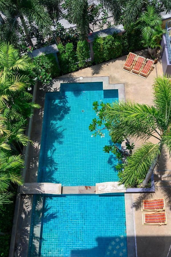 Quarter 09 โรงแรม