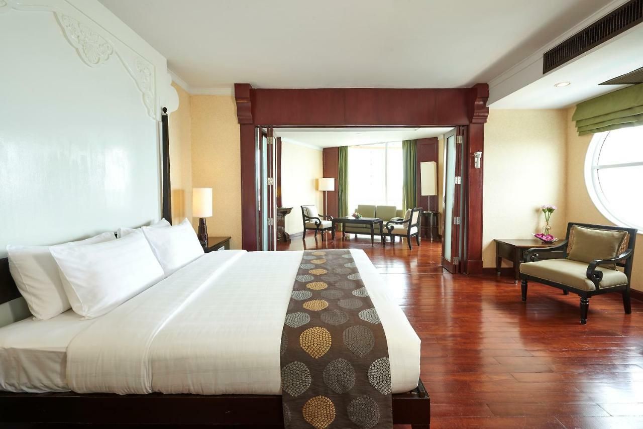 โรงแรม Long Garden & Pavilions
