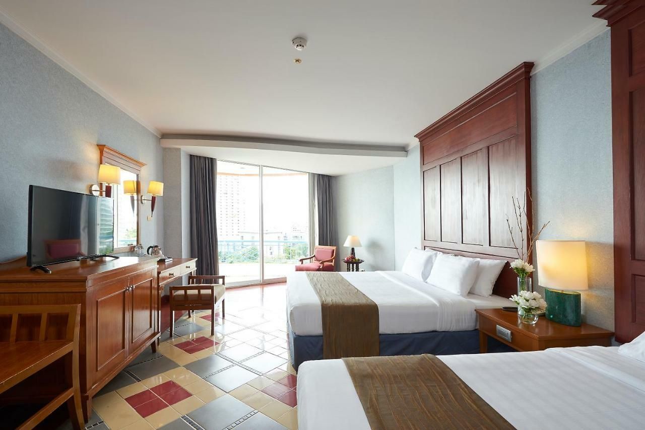 Long Garden & Pavilions โรงแรม