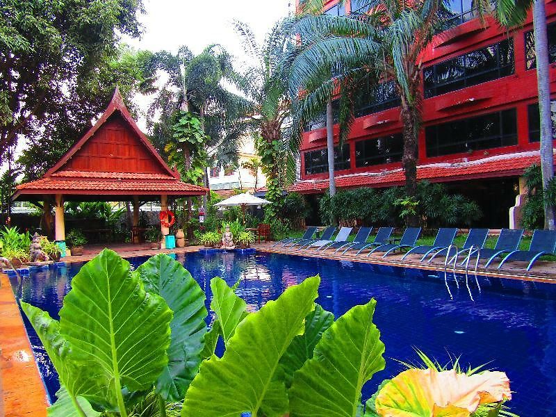 โรงแรม Nova Park