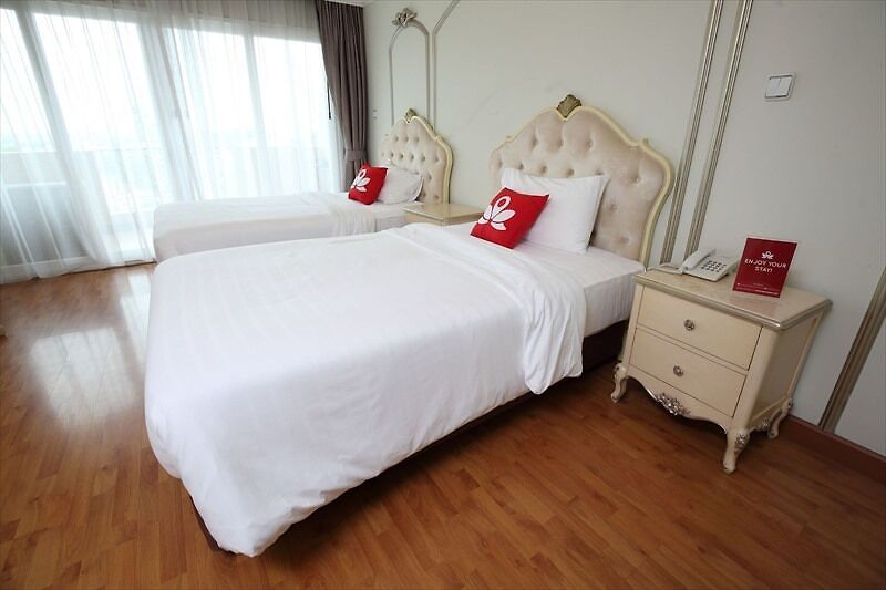 โรงแรม Zen Phothisan Soi 4 Pattaya