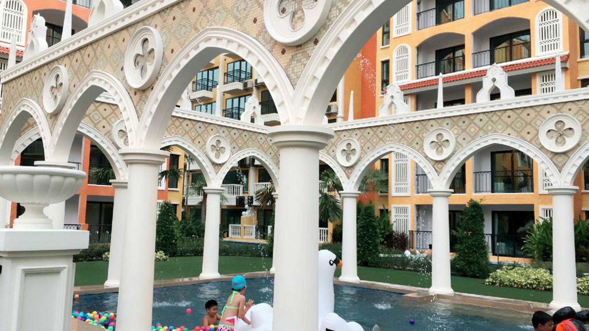 โรงแรม Venetian Signature