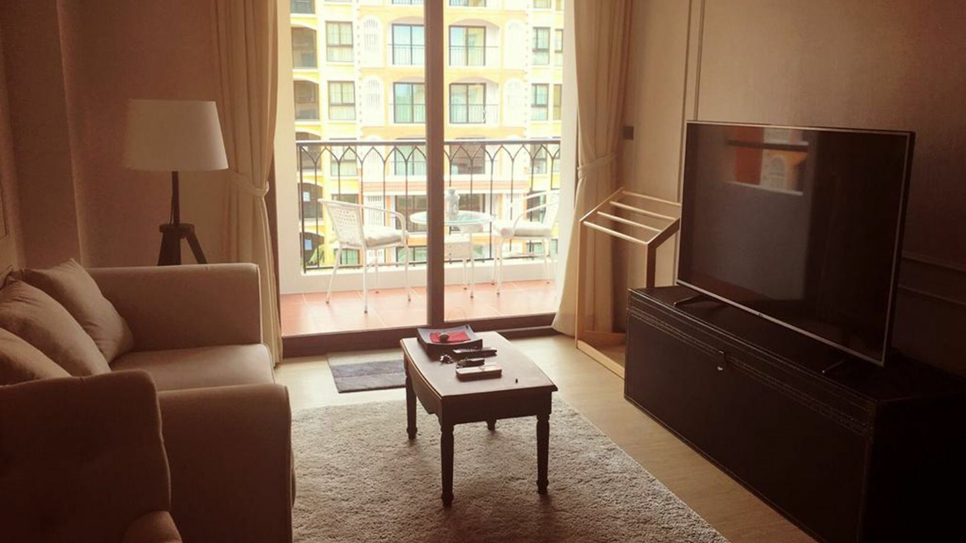 Venetian Signature 3*